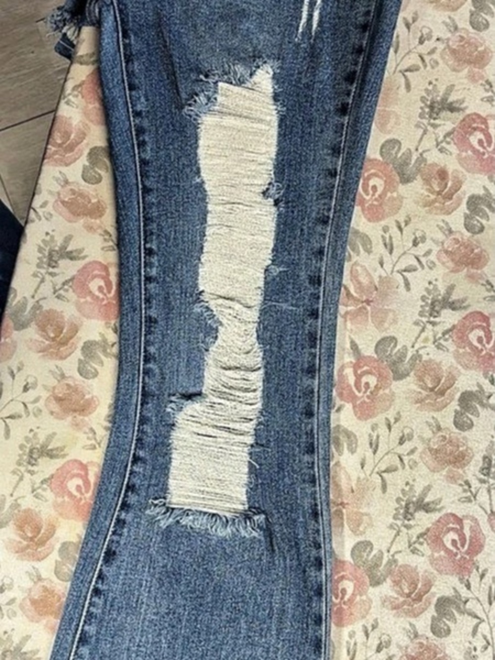 Judy Blue Flare Fit Distressed Blue Jeans Waist 5/27